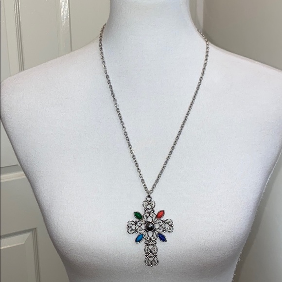 Avon 1972 Romanesque Necklace Faux Stone Cabochons Embellished Cross Silver Tone - Picture 2 of 9